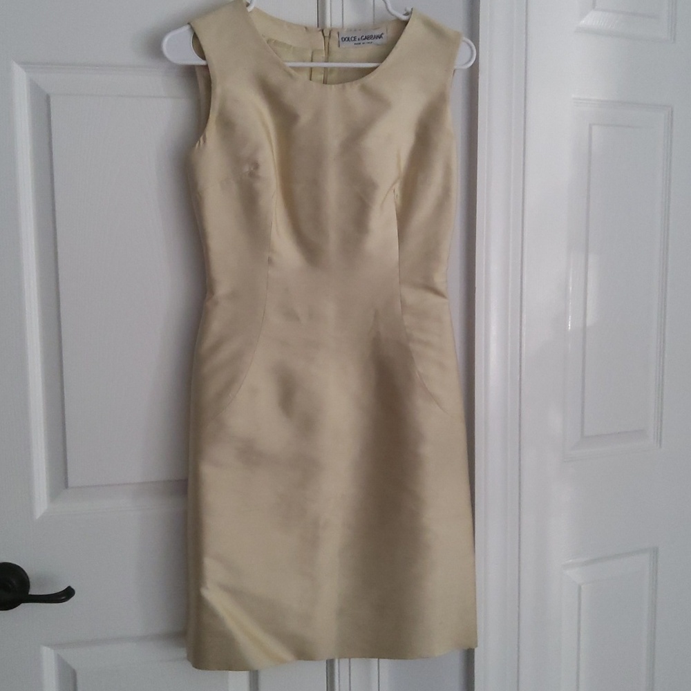 DOLCE & GABANNA💥Vintage💥Champagne Silk Sheath Dress